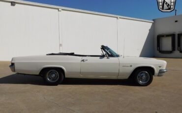 Chevrolet-Impala-Cabriolet-1966-White-Black-13266-8