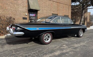 Chevrolet-Impala-Coupe-1961-Black-Blue-70452-9