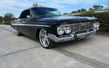 Chevrolet-Impala-Coupe-1961-Black-Gray-1609-12