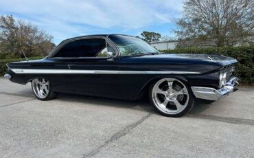 Chevrolet-Impala-Coupe-1961-Black-Gray-1609-7