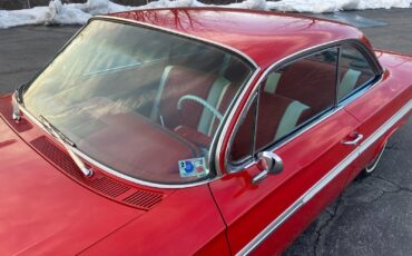 Chevrolet-Impala-Coupe-1961-Red-Red-157498-15