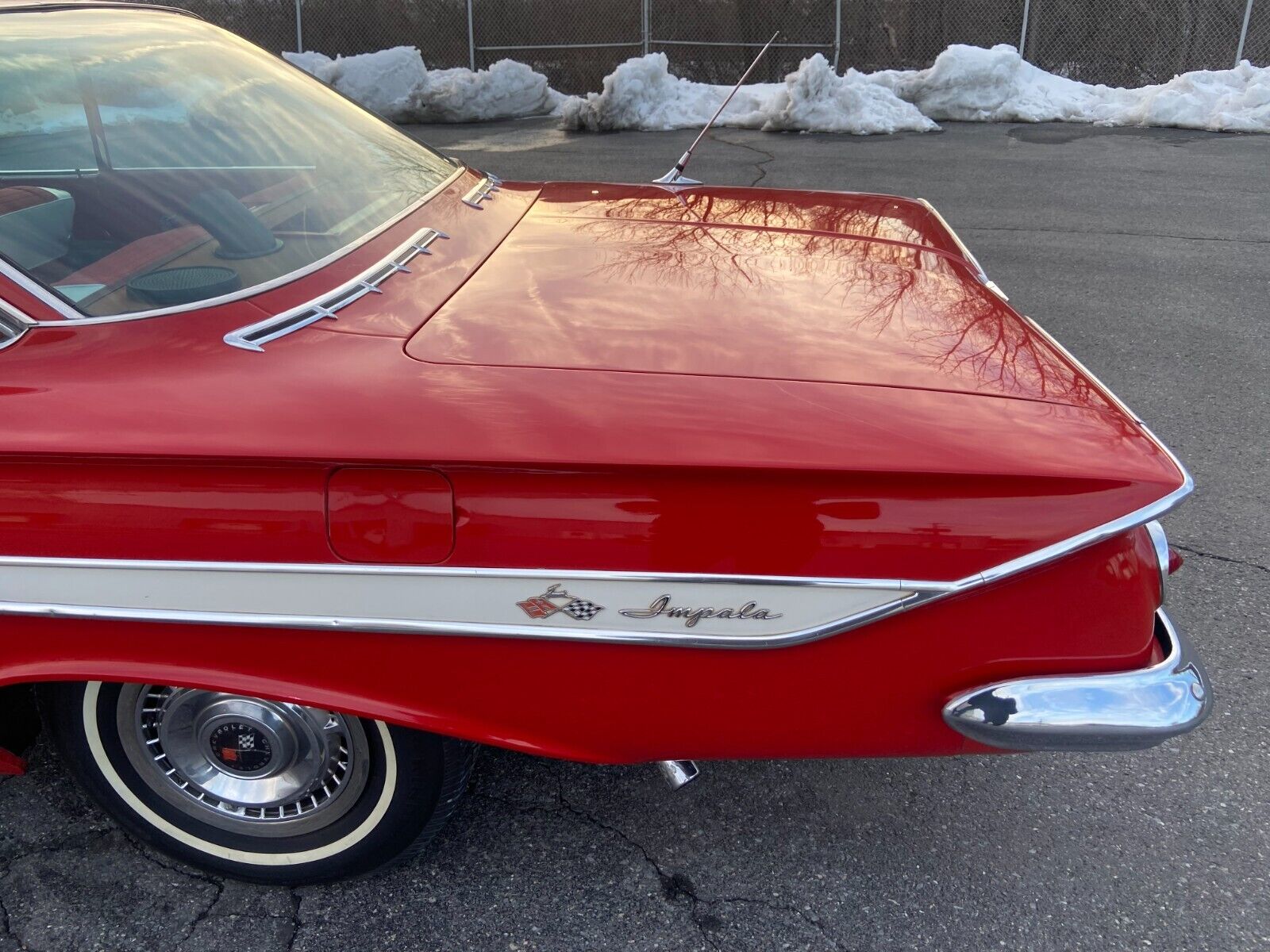 Chevrolet-Impala-Coupe-1961-Red-Red-157498-17