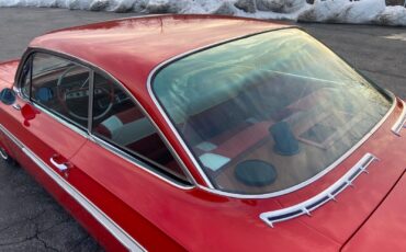 Chevrolet-Impala-Coupe-1961-Red-Red-157498-18