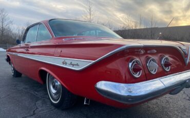 Chevrolet-Impala-Coupe-1961-Red-Red-157498-19