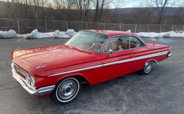 Chevrolet-Impala-Coupe-1961-Red-Red-157498-3