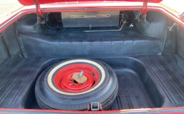 Chevrolet-Impala-Coupe-1961-Red-Red-157498-35