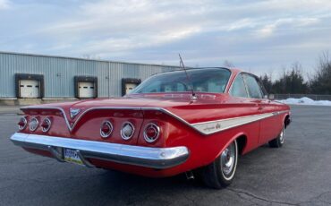 Chevrolet-Impala-Coupe-1961-Red-Red-157498-8