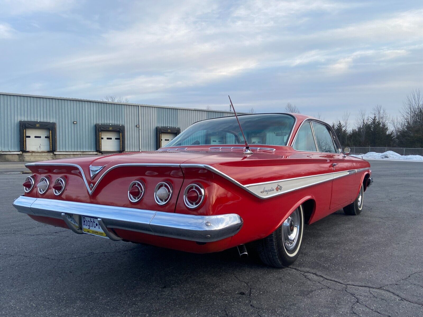 Chevrolet-Impala-Coupe-1961-Red-Red-157498-8