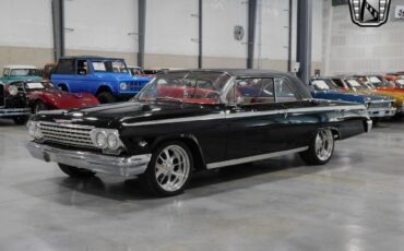 Chevrolet-Impala-Coupe-1962-Black-Red-16093-2