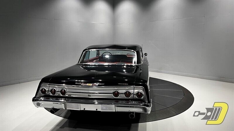 Chevrolet-Impala-Coupe-1962-Black-Red-40234-6