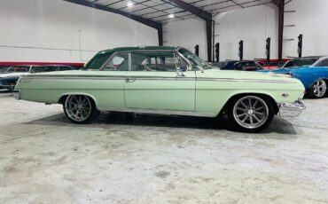 Chevrolet-Impala-Coupe-1962-Green-Green-0-2