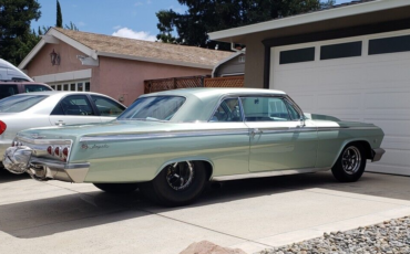 Chevrolet-Impala-Coupe-1962-Green-Green-2414-2