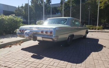 Chevrolet-Impala-Coupe-1962-Green-Green-2414-29