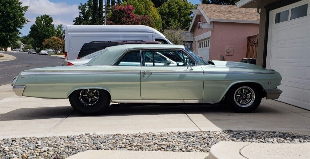 Chevrolet-Impala-Coupe-1962-Green-Green-2414-3