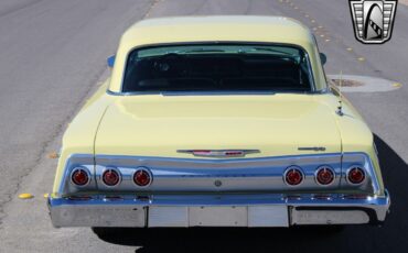 Chevrolet-Impala-Coupe-1962-Yellow-Black-43388-7