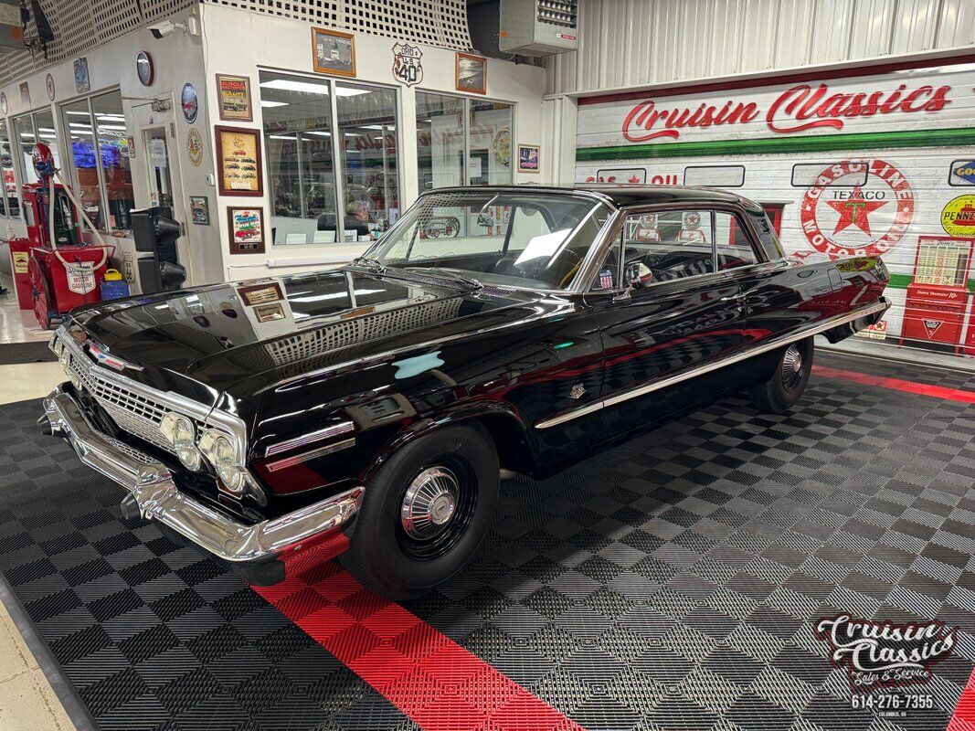 Chevrolet-Impala-Coupe-1963-Black-Black-129415-7