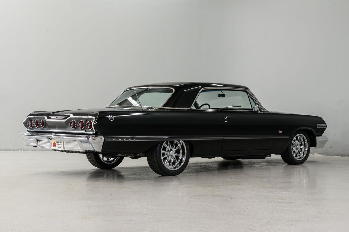 Chevrolet-Impala-Coupe-1963-Black-Black-138-6