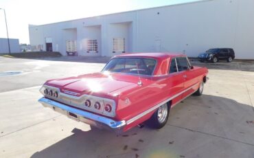 Chevrolet-Impala-Coupe-1963-Red-Black-10968-10