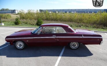 Chevrolet-Impala-Coupe-1964-Burgandy-White-104137-4