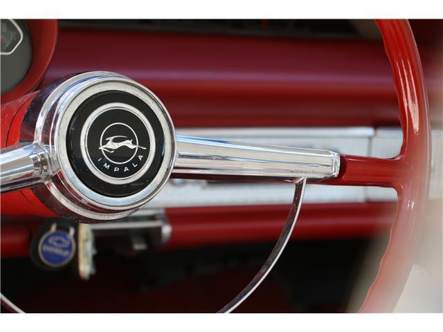 Chevrolet-Impala-Coupe-1964-Red-White-109653-28