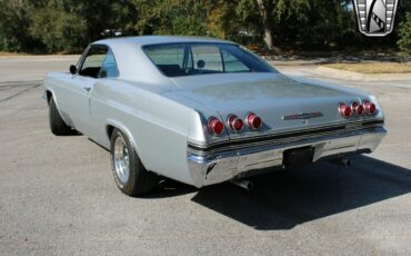 Chevrolet-Impala-Coupe-1965-Silver-Black-53181-6