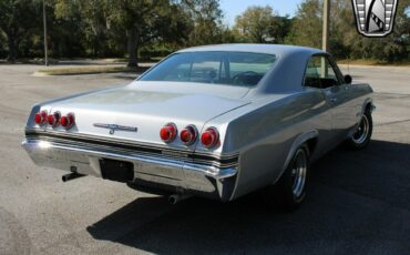 Chevrolet-Impala-Coupe-1965-Silver-Black-53181-7