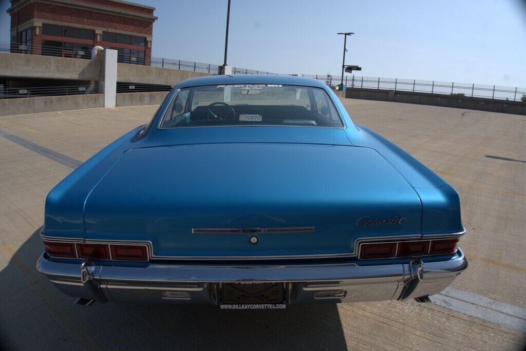 Chevrolet-Impala-Coupe-1966-Blue-Blue-144649-4