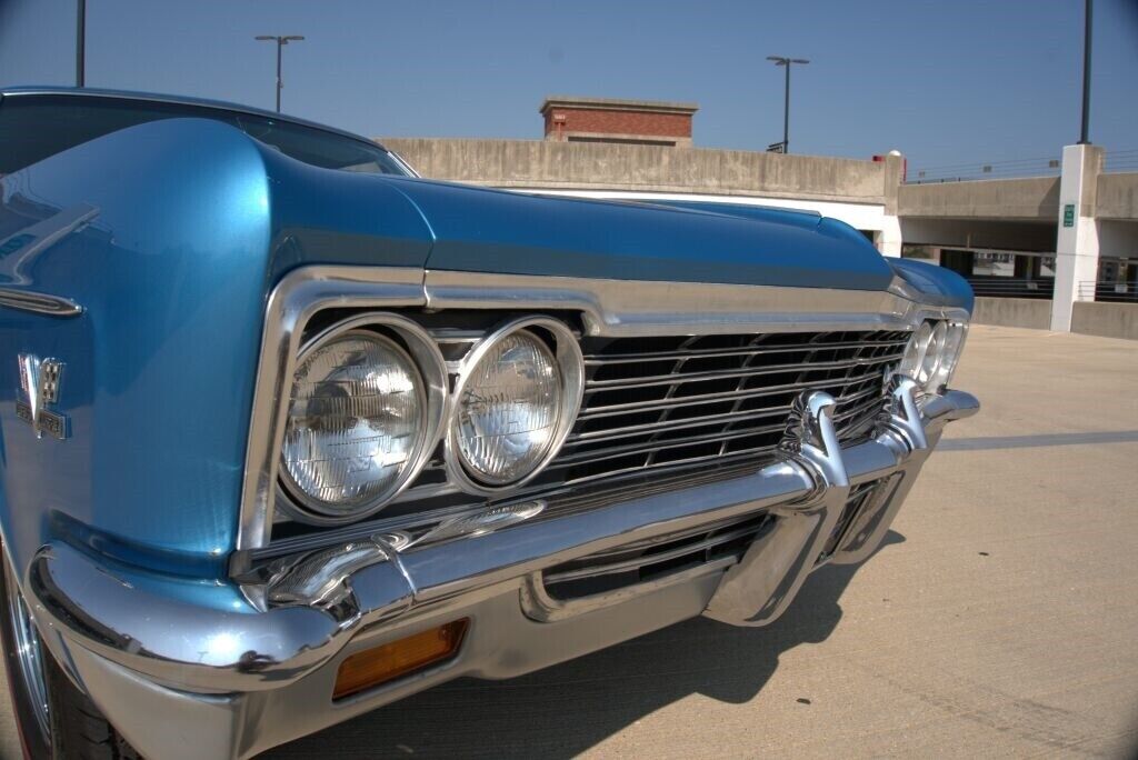 Chevrolet-Impala-Coupe-1966-Blue-Blue-144649-8