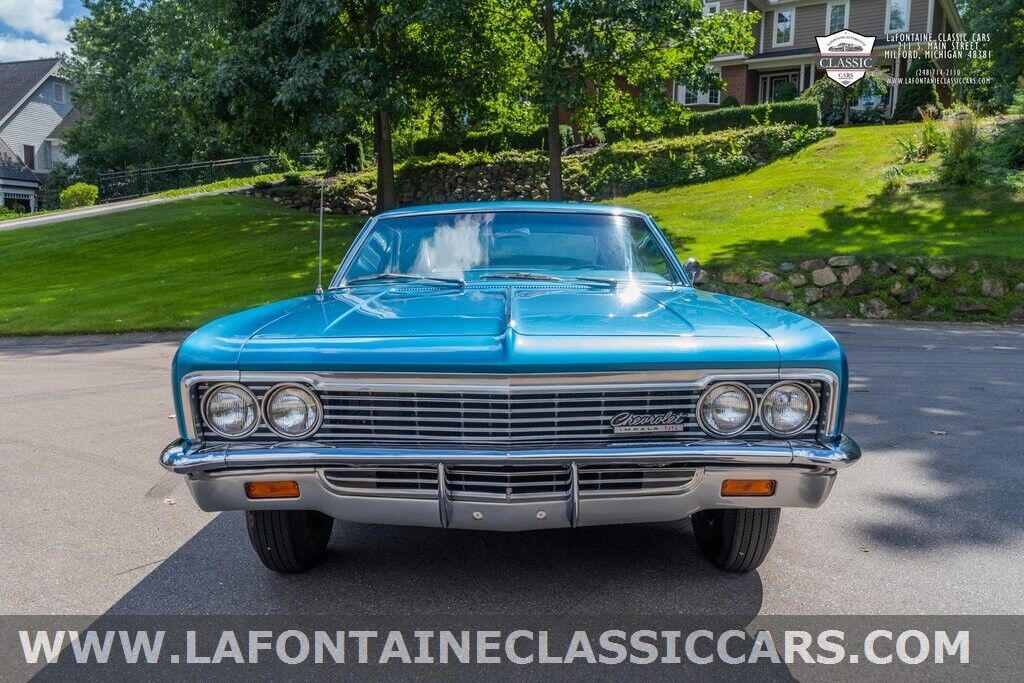 Chevrolet-Impala-Coupe-1966-Blue-Blue-1532-14