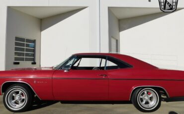 Chevrolet-Impala-Coupe-1966-Red-Black-12173-6