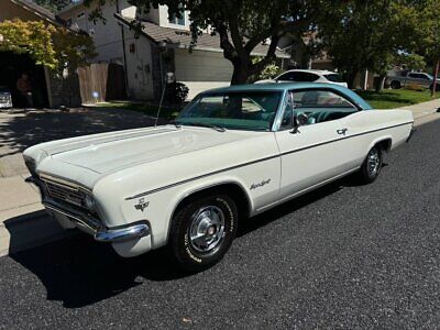 Chevrolet-Impala-Coupe-1966-White-Teal-28485-1