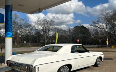 Chevrolet-Impala-Coupe-1970-White-Black-160934-5