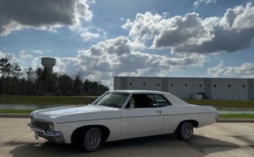 Chevrolet-Impala-Coupe-1970-White-Black-160934-7