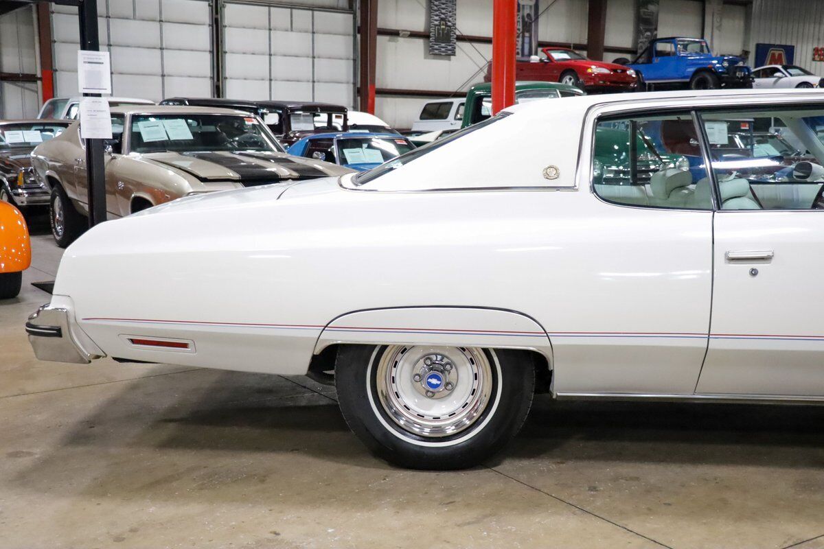 Chevrolet-Impala-Sport-Coupe-Coupe-1974-White-White-29060-8