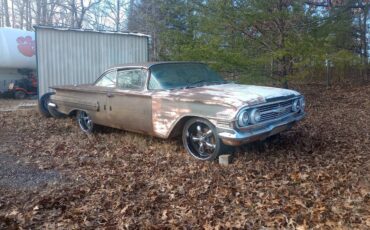 Chevrolet-Impala-lt-1960-white-112654-15