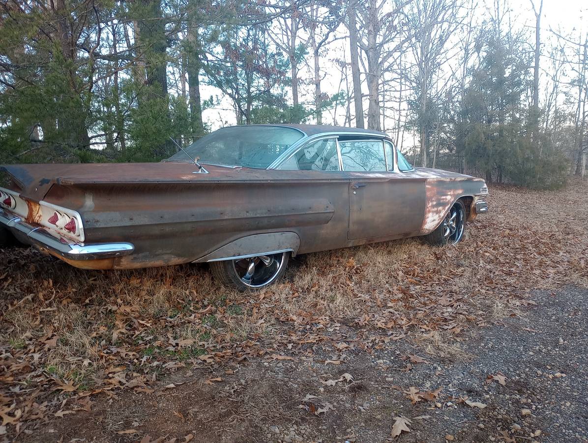 Chevrolet-Impala-lt-1960-white-112654