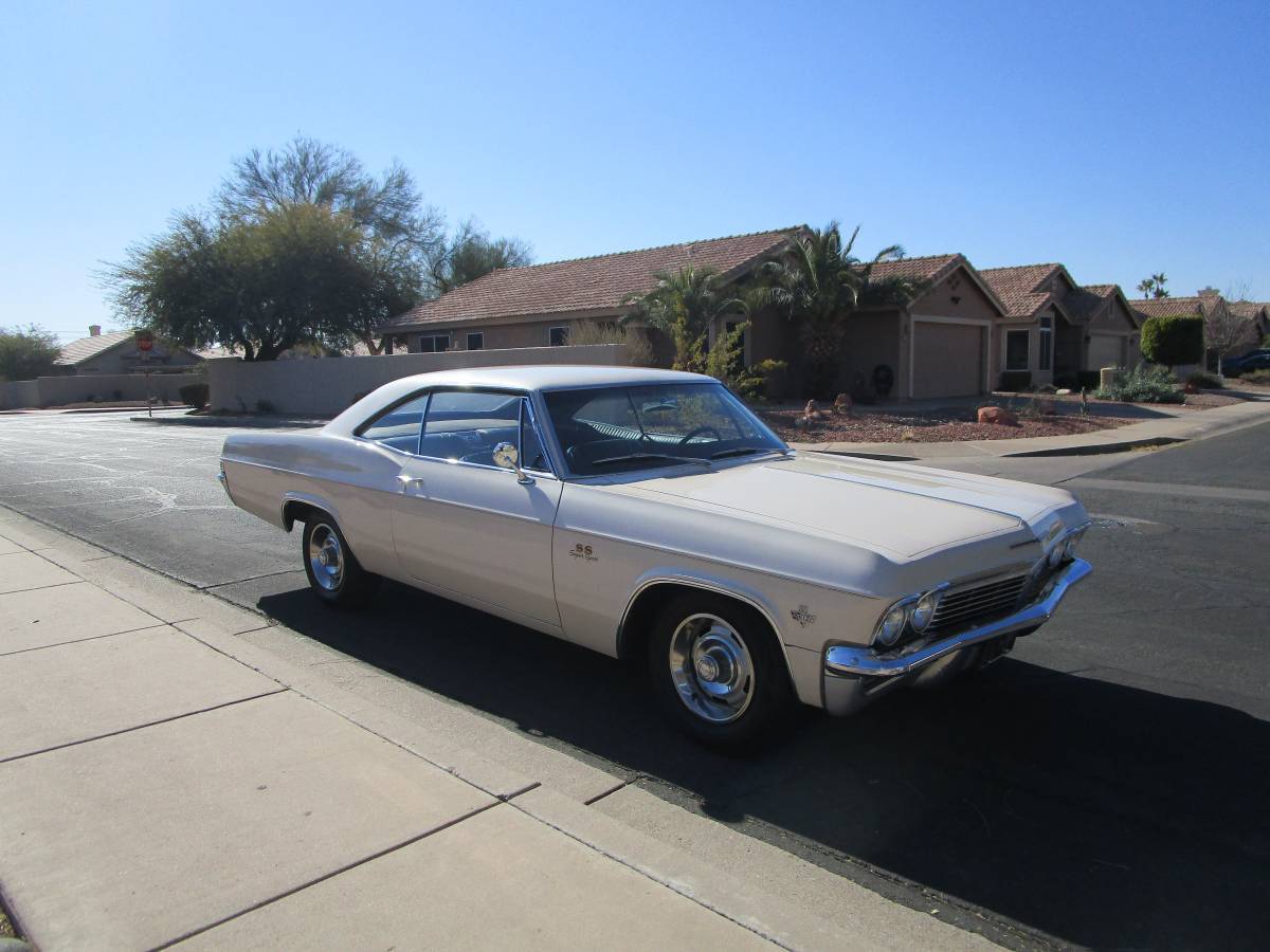 Chevrolet-Impala-ss-1965-115872-1