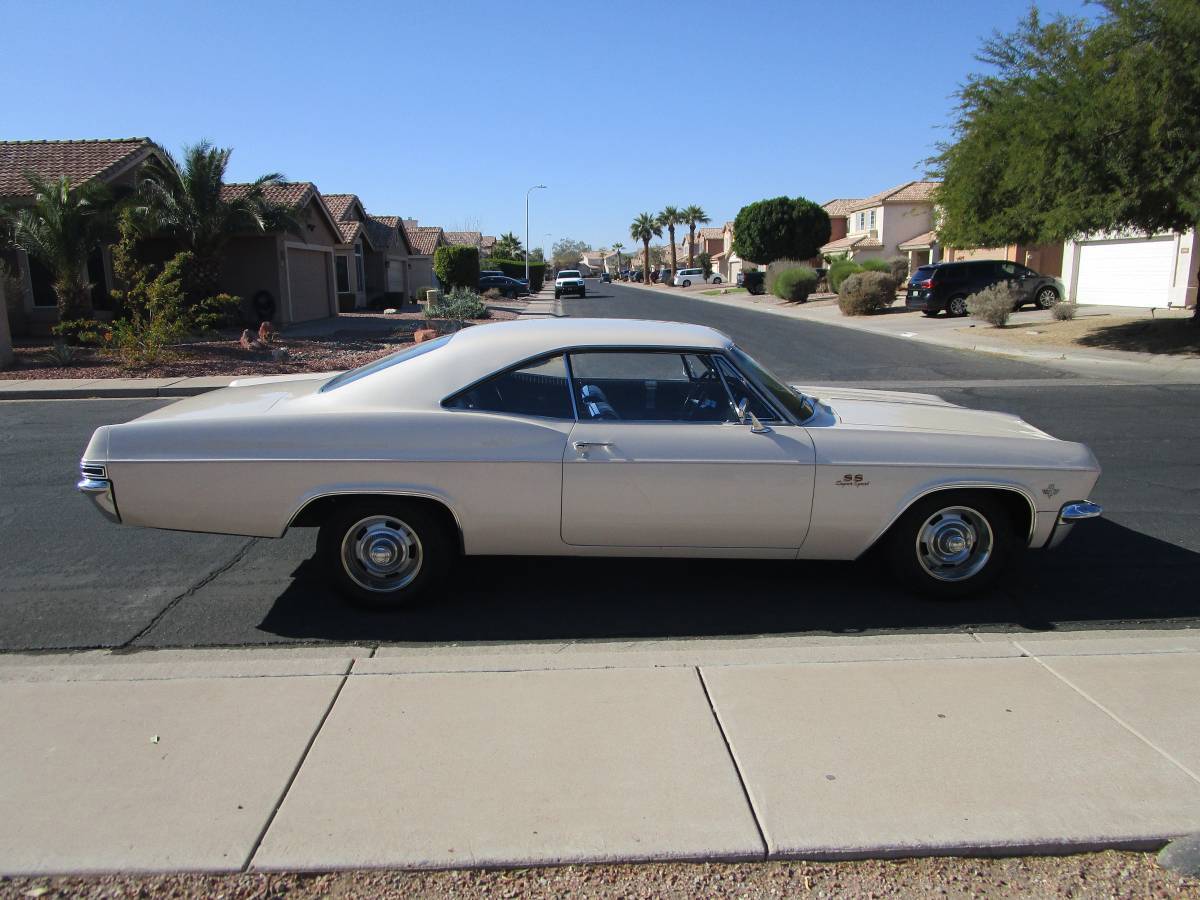 Chevrolet-Impala-ss-1965-115872-2