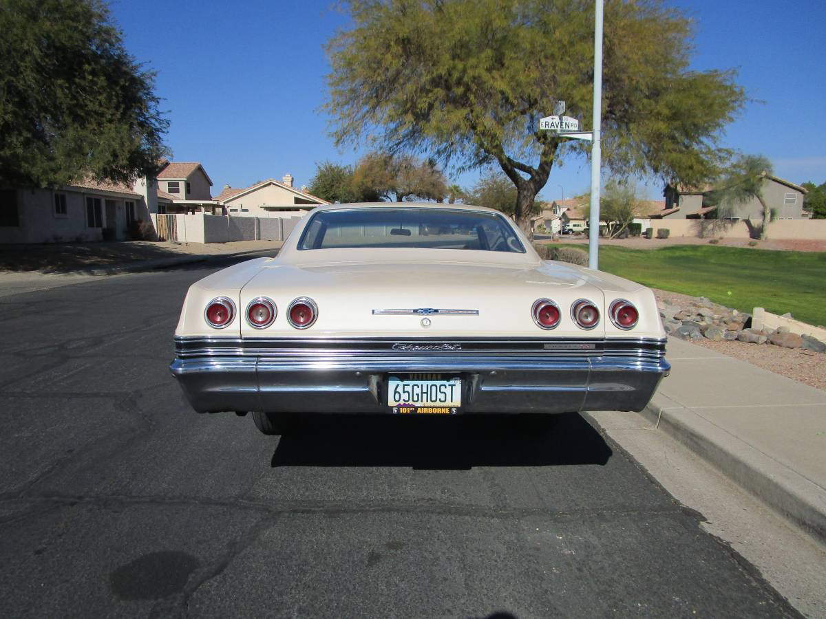 Chevrolet-Impala-ss-1965-115872-4