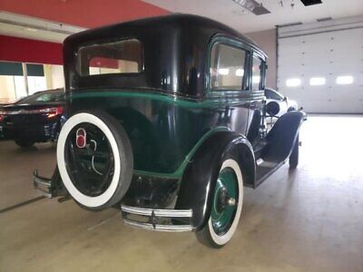 Chevrolet-International-Berline-1929-Green-Green-76779-3