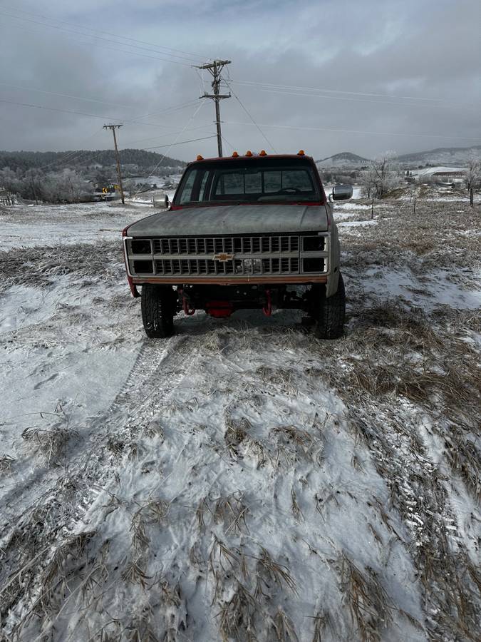 Chevrolet-K1500-1988-red-198683-3