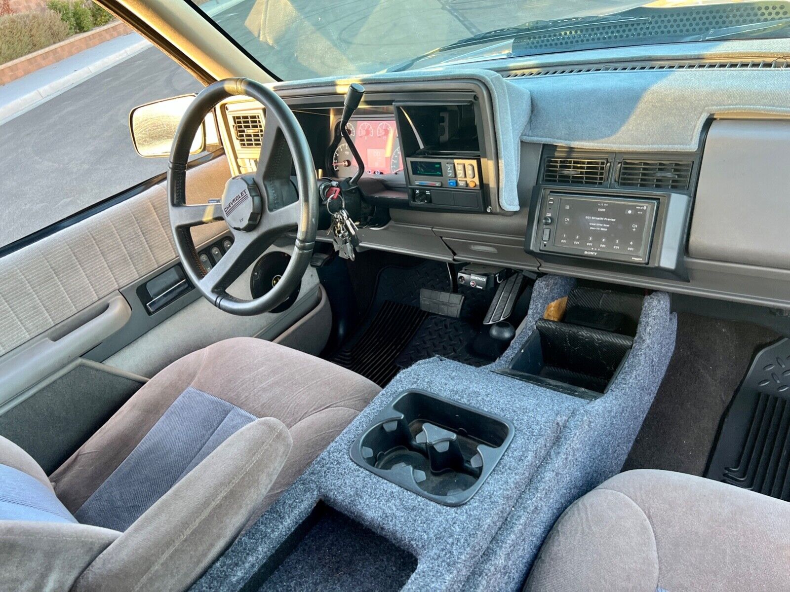 Chevrolet-K1500-1992-Gray-4023-23