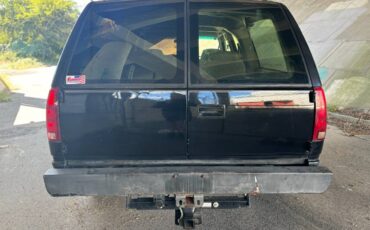 Chevrolet-K2500-suburban-1995-black-209214-3