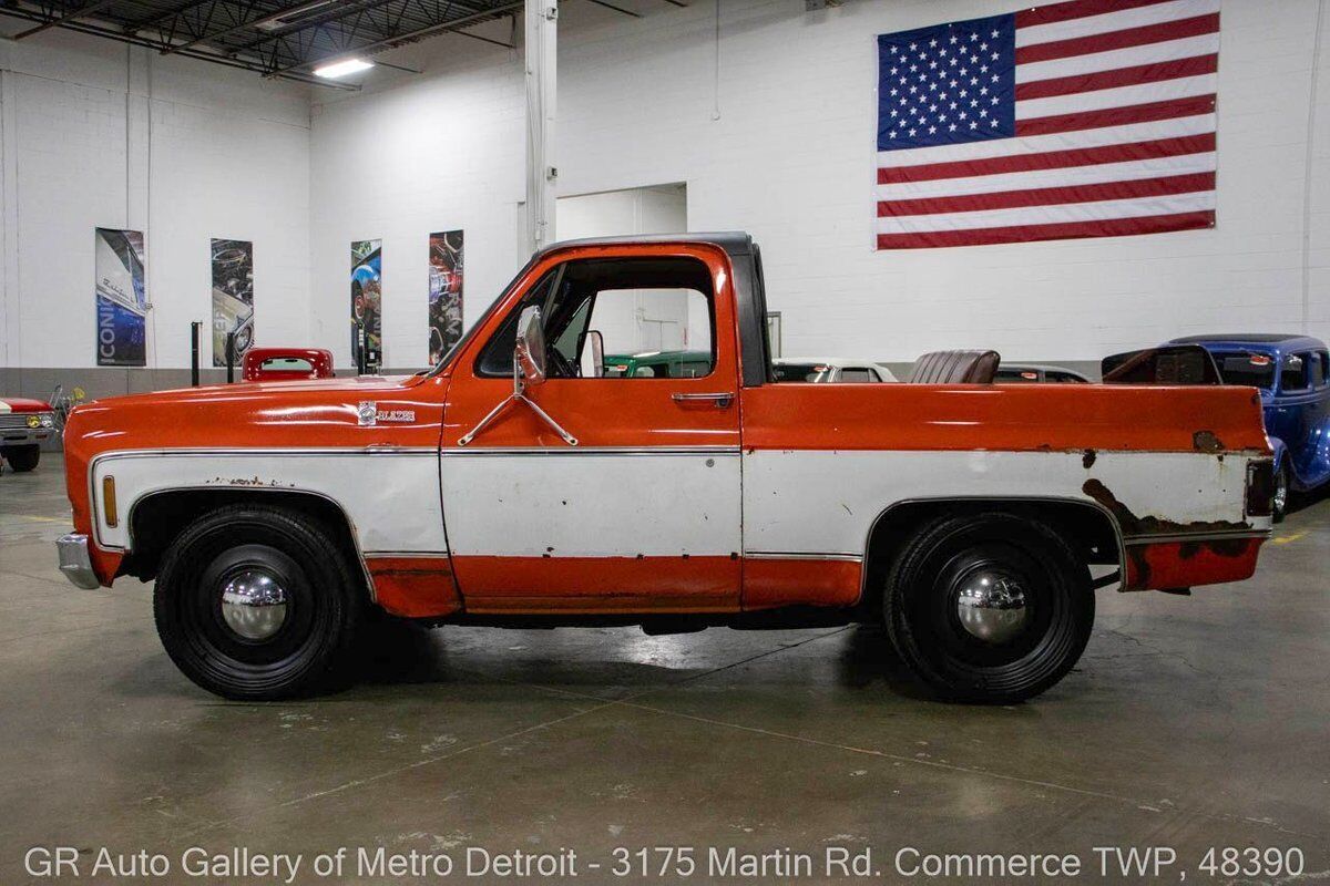 Chevrolet-K5-Blazer-1977-Orange-Brown-0-3