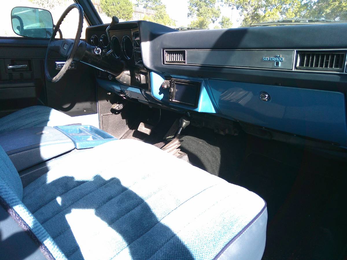 Chevrolet-K5-blazer-1983-blue-80-12