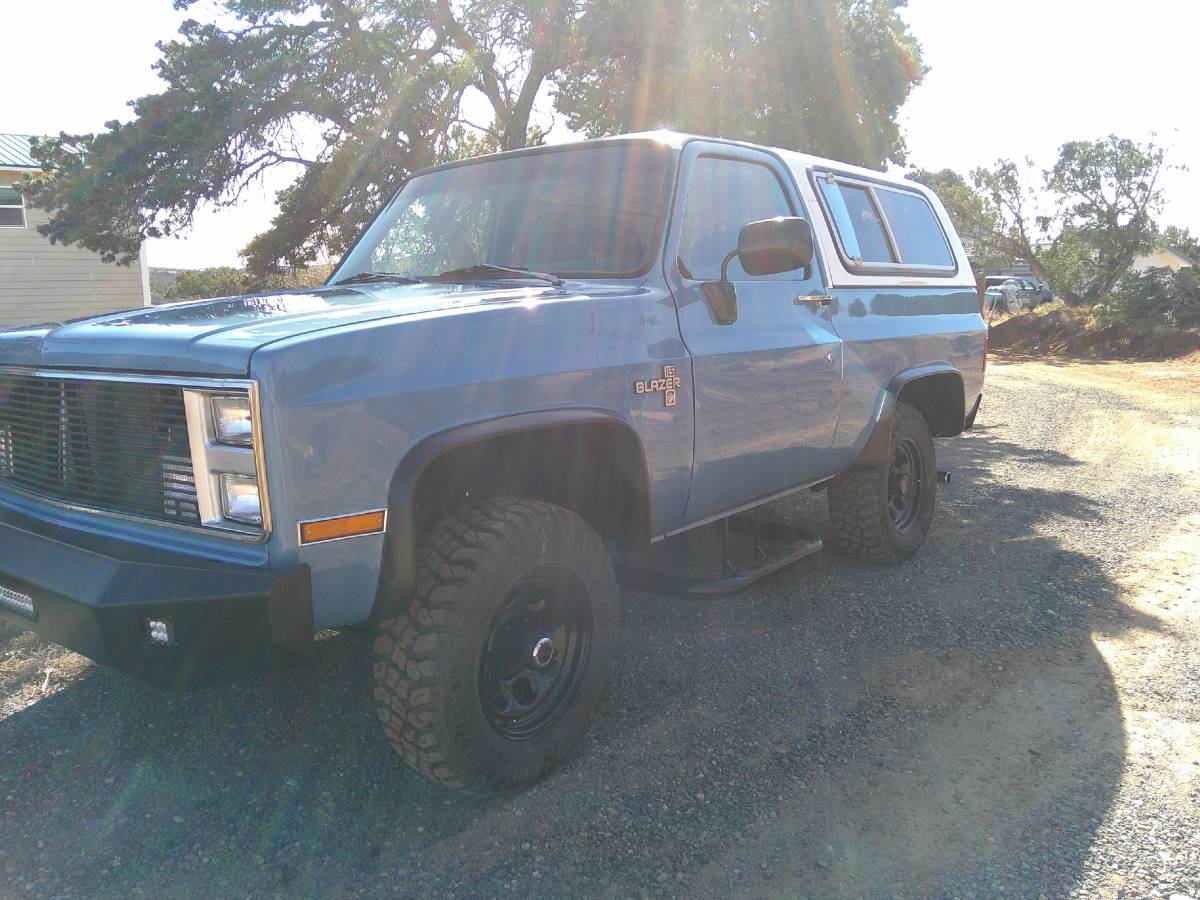 Chevrolet-K5-blazer-1983-blue-80-2