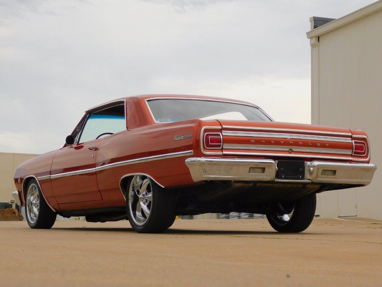 Chevrolet-Malibu-1965-Orange-Black-118015-4