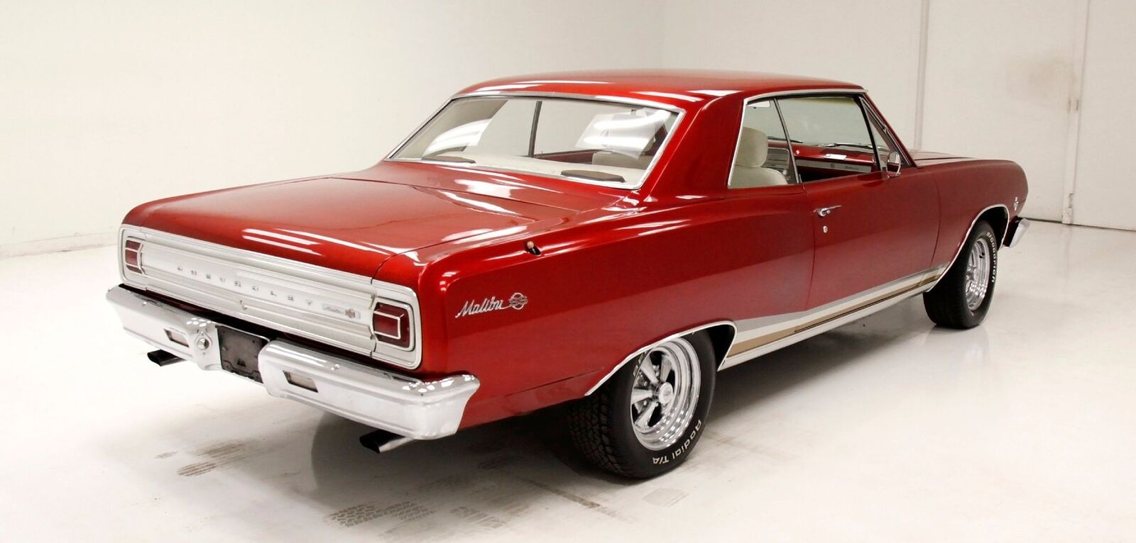 Chevrolet-Malibu-1965-Red-White-156230-4