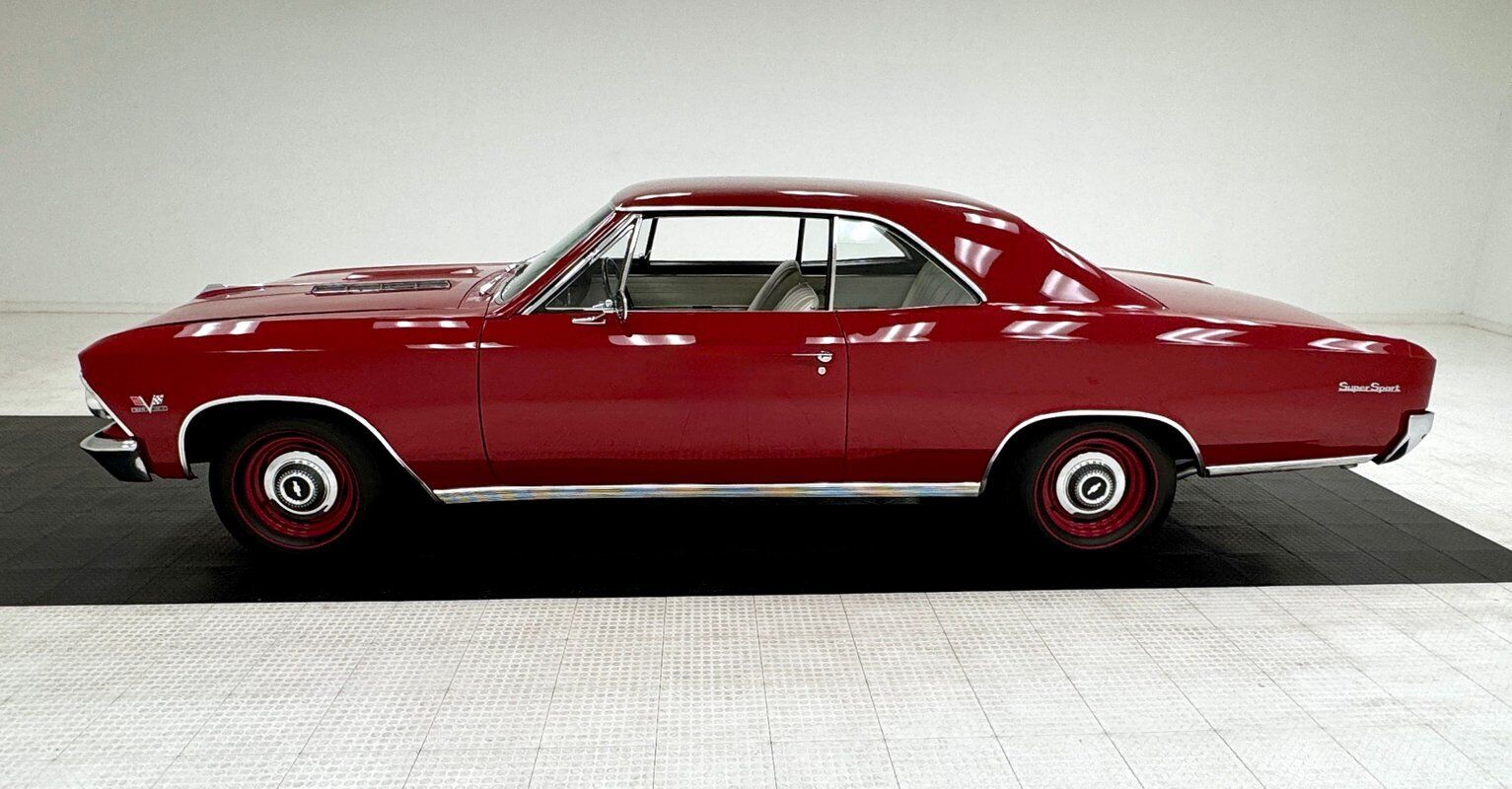 Chevrolet-Malibu-1966-Madeira-Maroon-White-62523-1