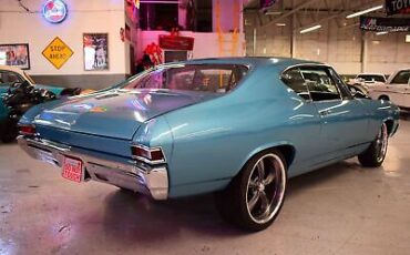 Chevrolet-Malibu-1968-Teal-Black-708-10